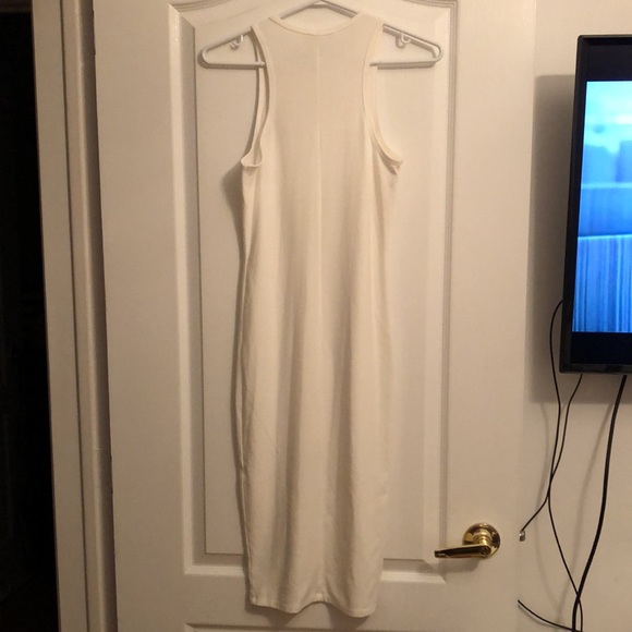 Dress - Picture 2 of 5